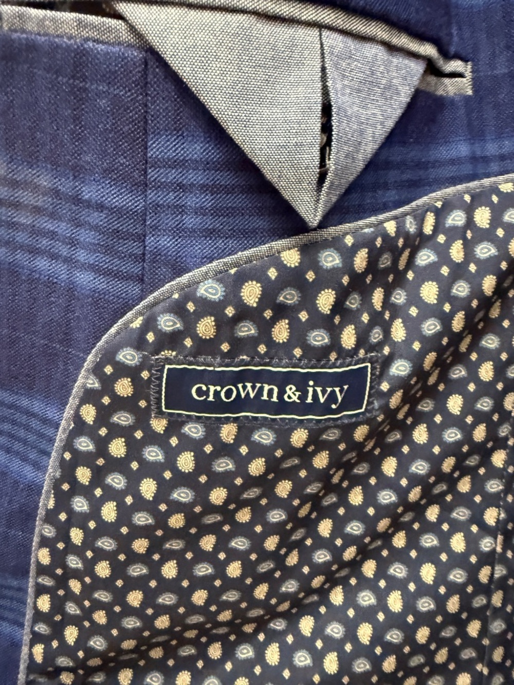 Crown Ivy Blazer - Picture 3 of 3